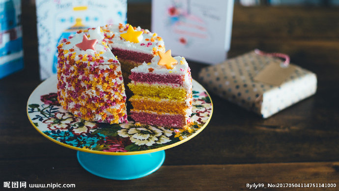 G彩虹蛋糕背景墙