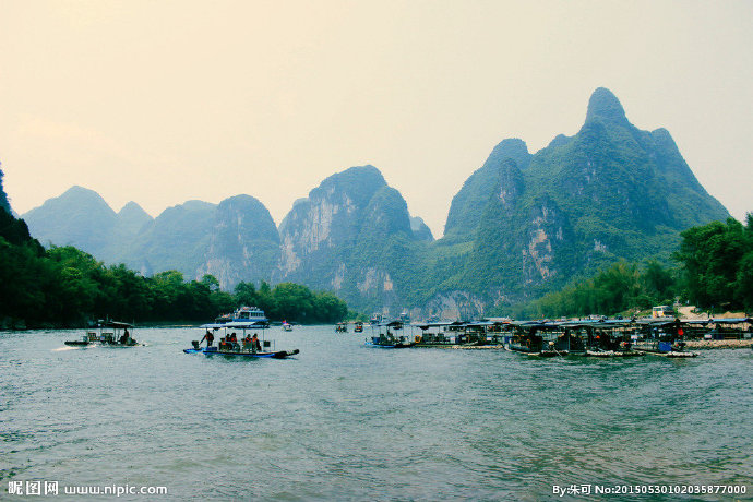 G杨提山水背景墙
