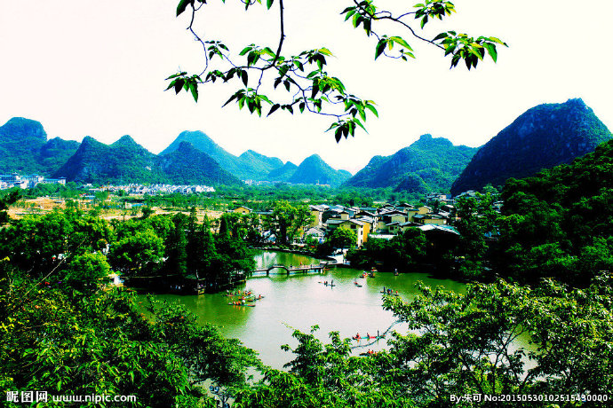 G芳莲池全景背景